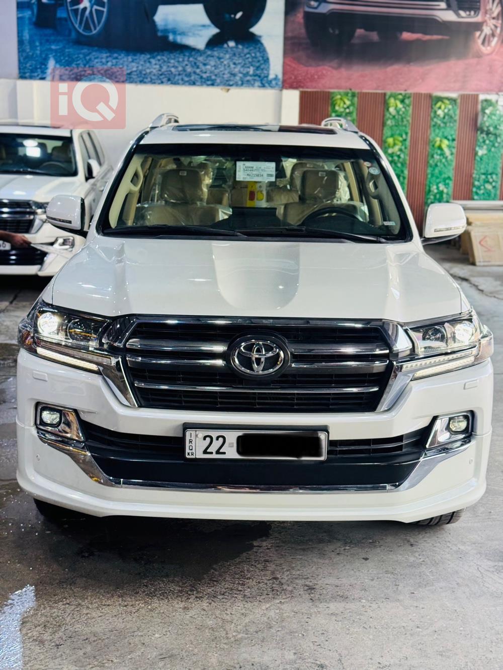 تويوتا لاندكروزر